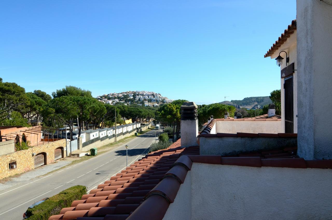 Avinguda Montgo Vila L' Escala Exterior foto